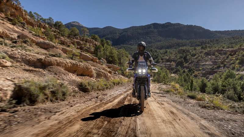Graisser sa chaîne moto : quand, comment et avec quoi