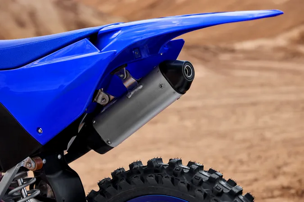 Changer le silencieux d’une YZ 125 : avantages, entretien et points à connaître